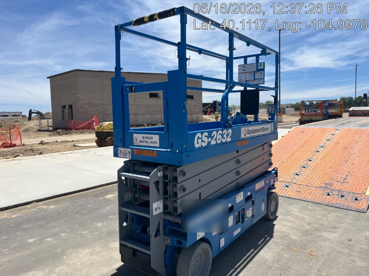 2023 GENIE GS-2632