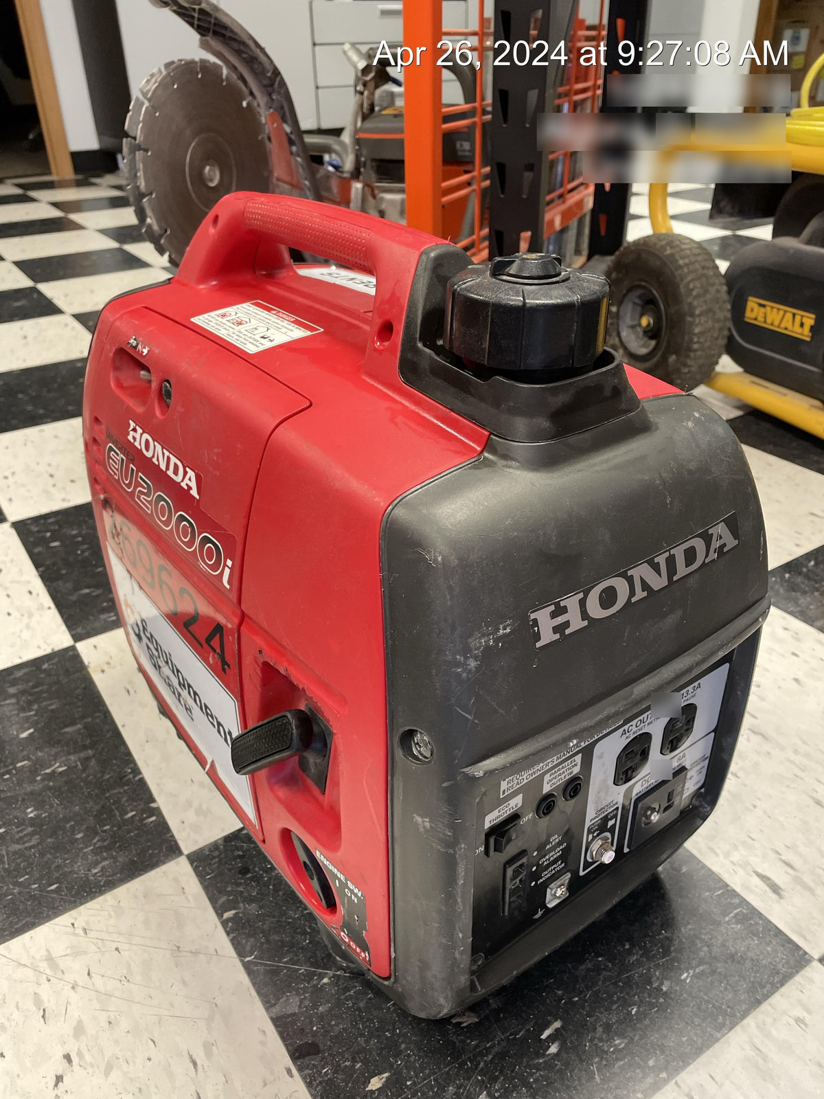 2013 HONDA EU2000i