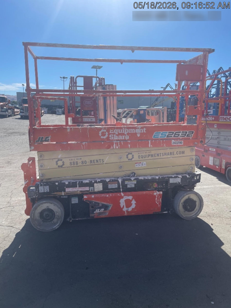 2022 JLG ES2632