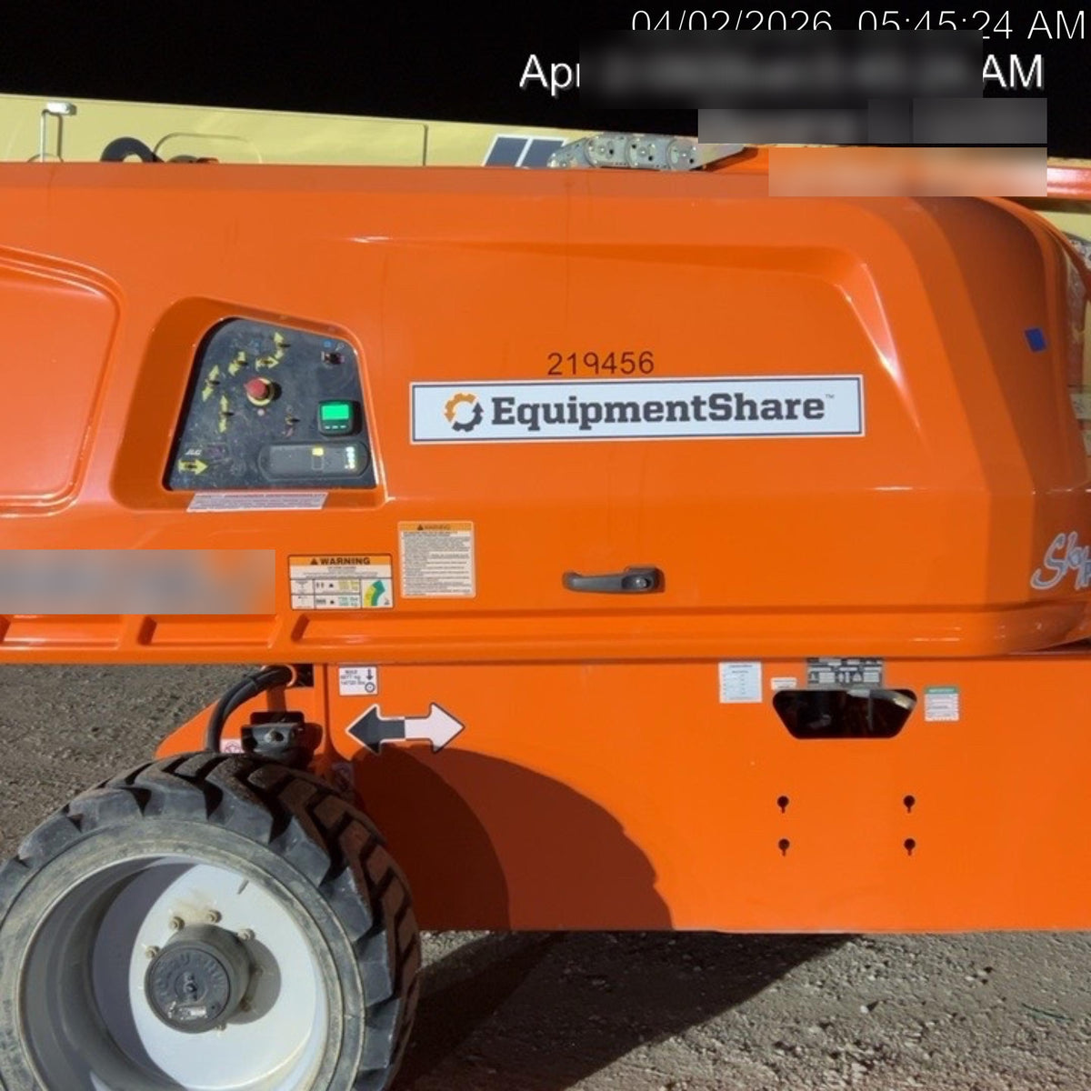 2022 JLG 660SJ