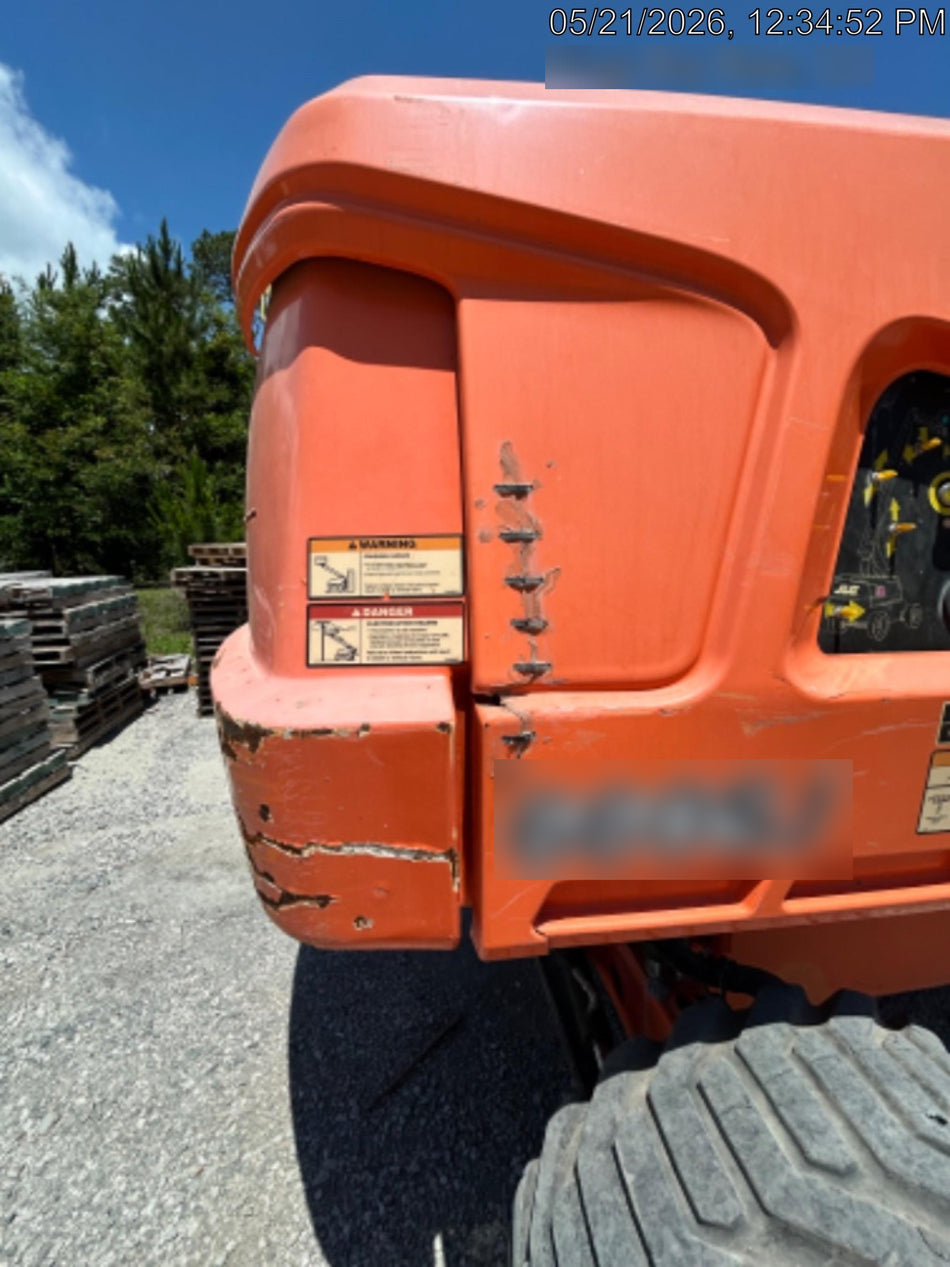 2019 JLG 660SJ