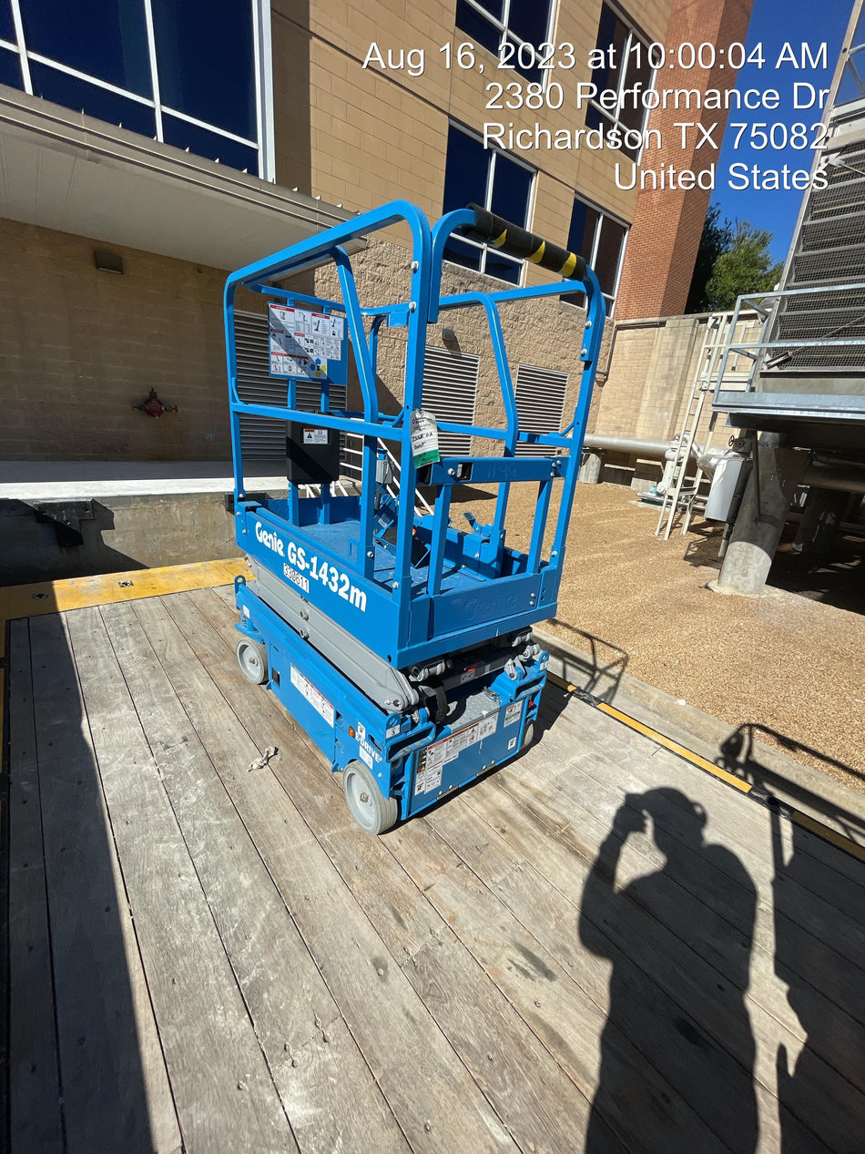 2023 GENIE GS-1432