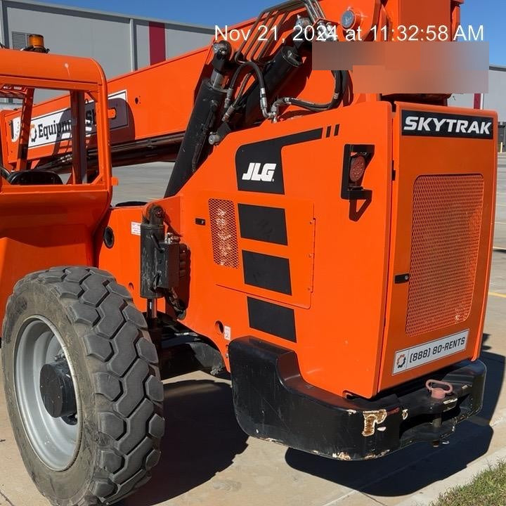 2022 SKYTRAK 8042