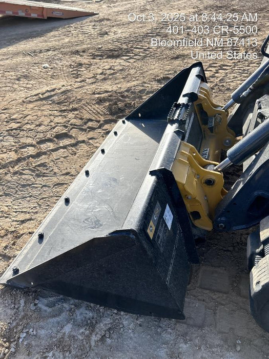 2025 JOHN DEERE 72" Skid Loader Bucket - John Deere C72