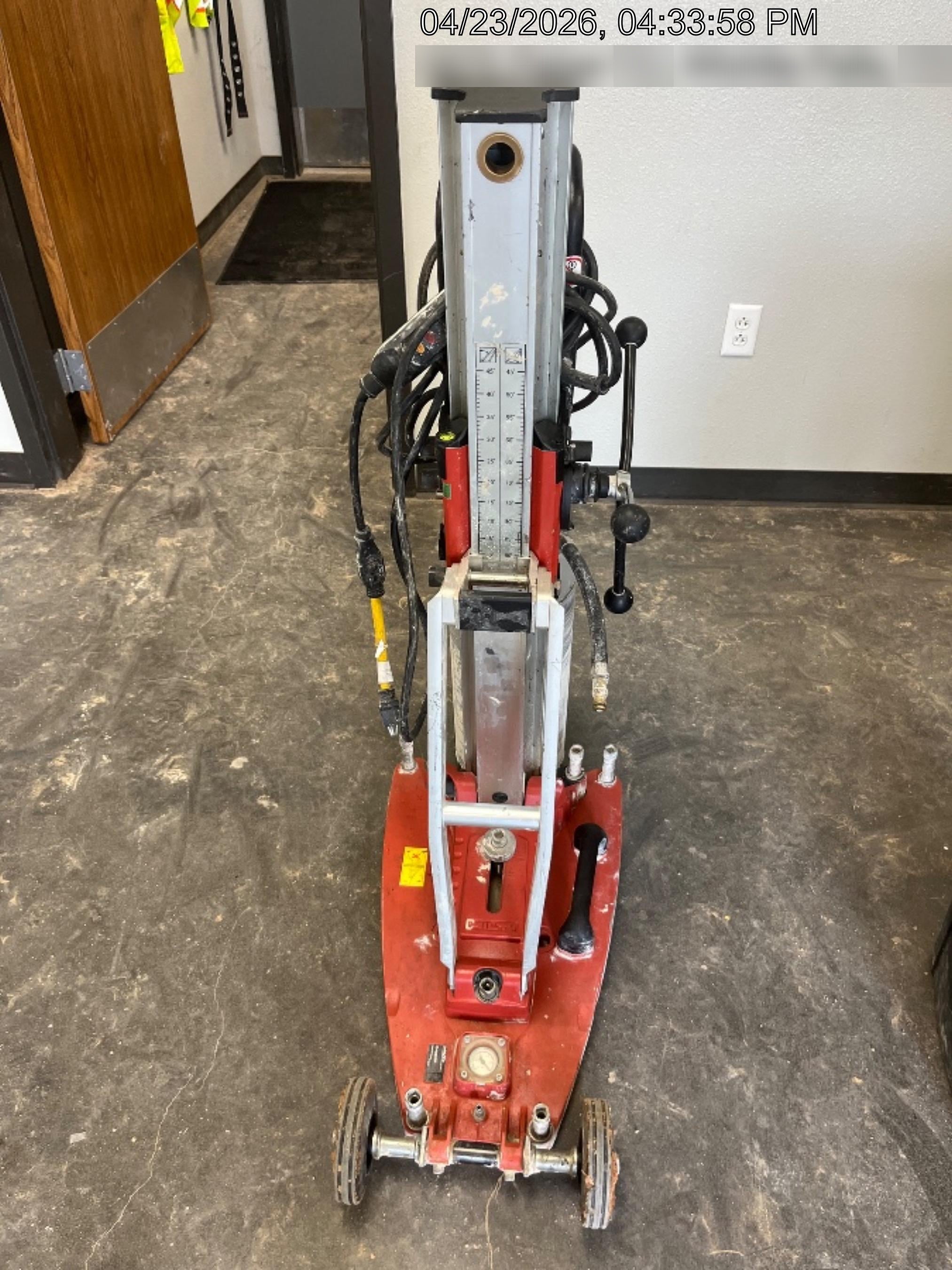 2023 HILTI DD250E