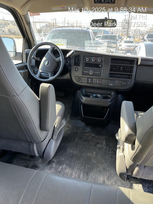 2024 CHEVROLET Express Van - Rental