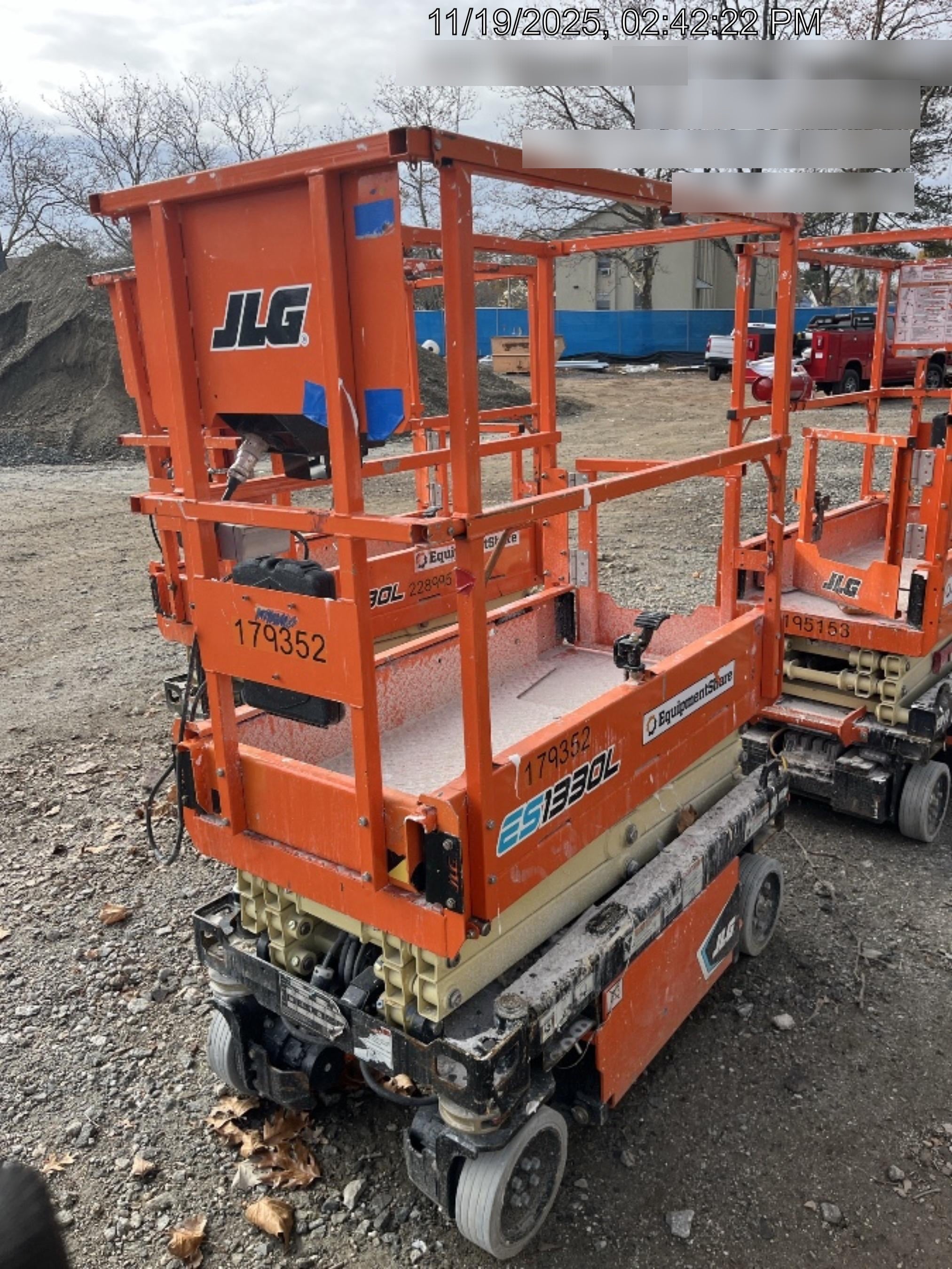 2021 JLG ES1330L