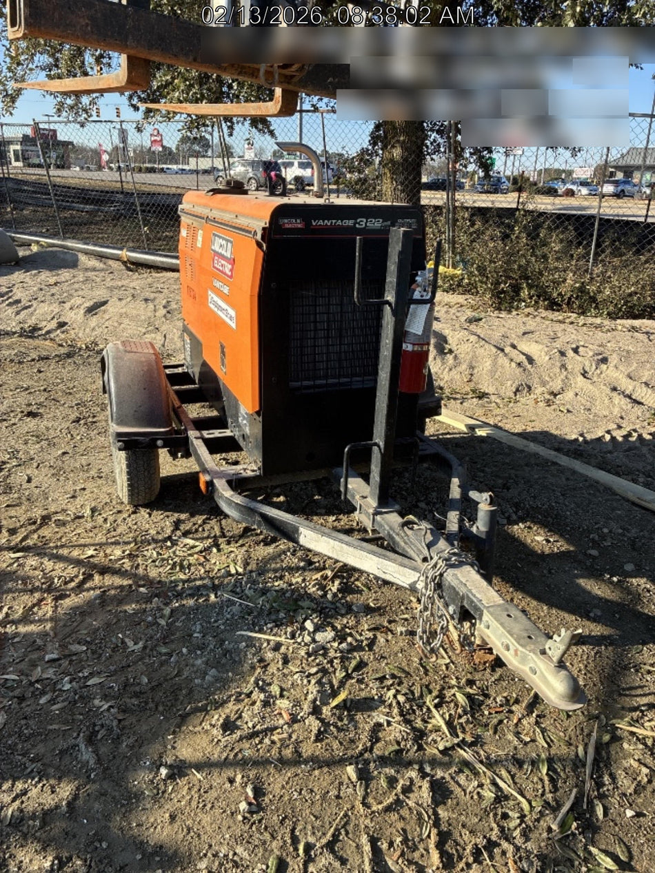 2021 Lincoln Electric Vantage 322 Vantage 322 Ready Pak 3 w/ Decals, ORANGE (includes trailer, cable rack, fender light kit) NO Telematics