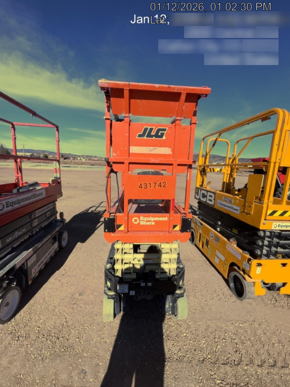 2024 JLG ES1932