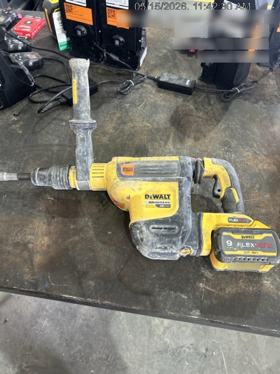 2023 DEWALT DCB609