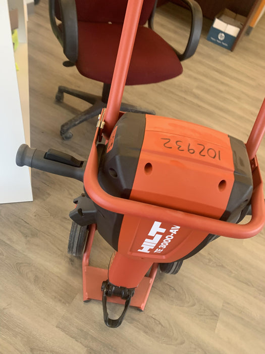 2020 HILTI TE 3000-AVR