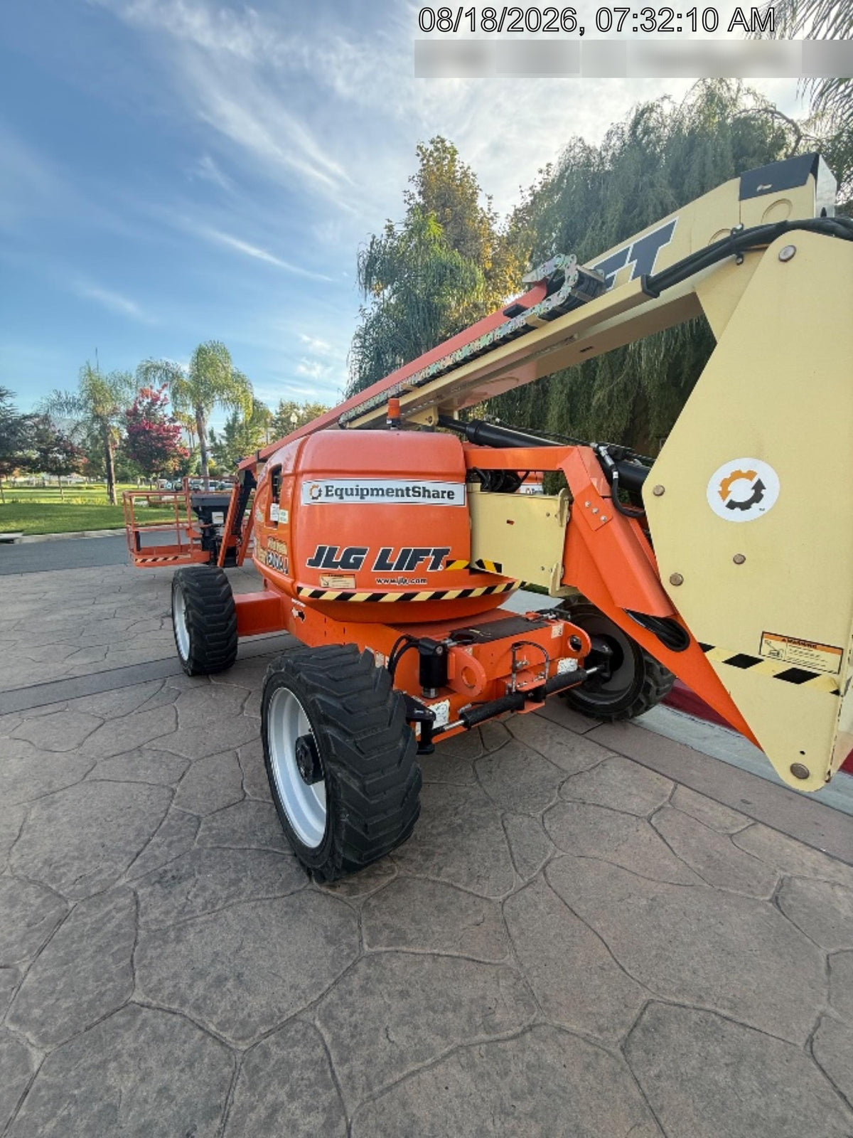 2021 JLG 600AJ