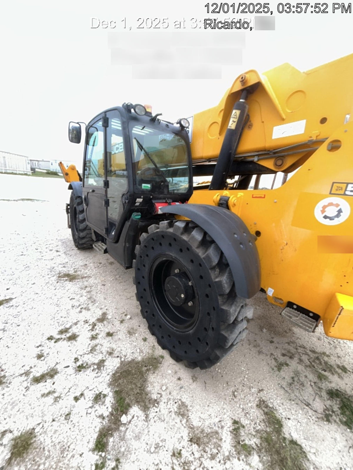 2022 JCB 510-56