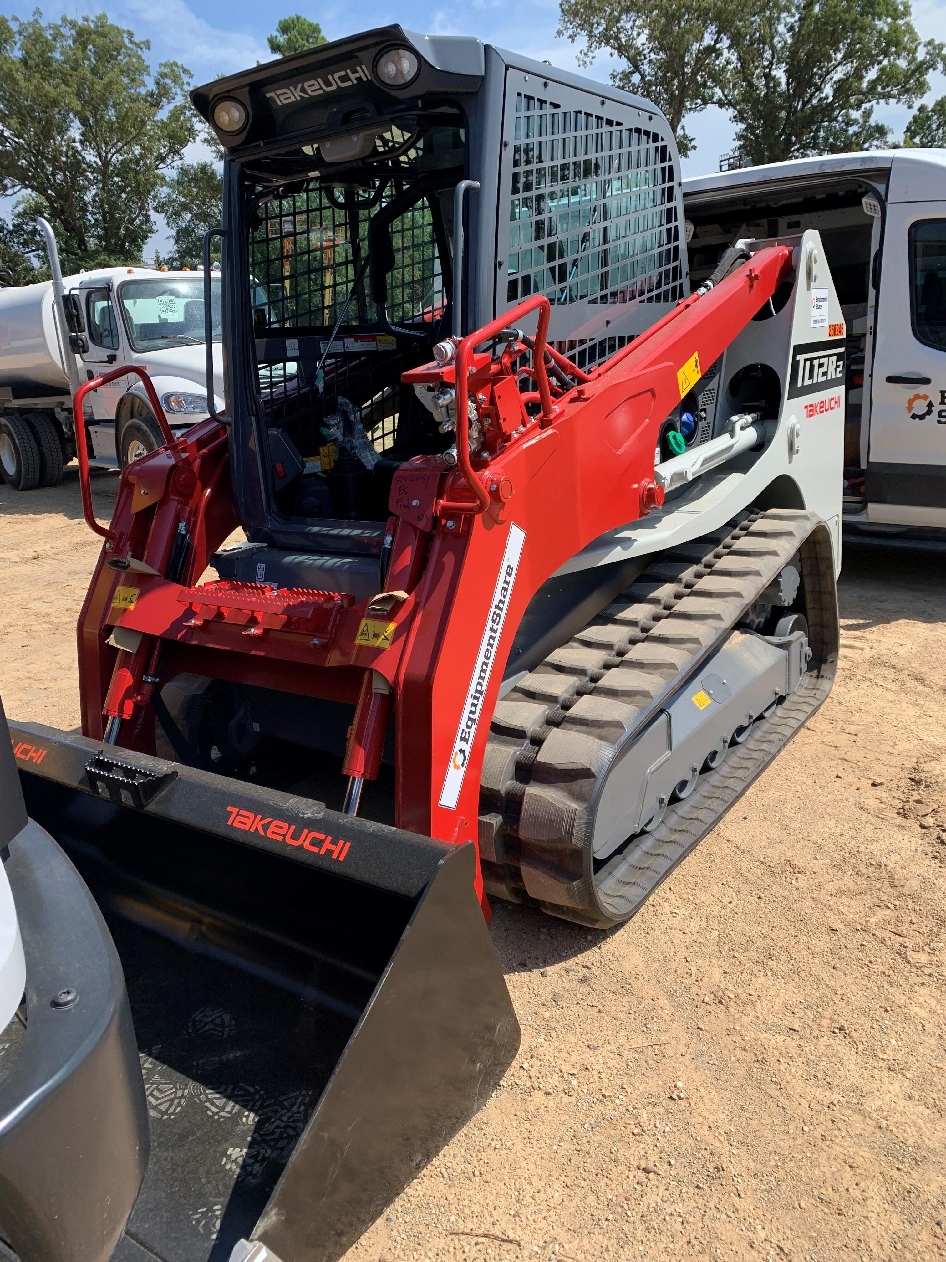 2022 TAKEUCHI TL12R2-CR