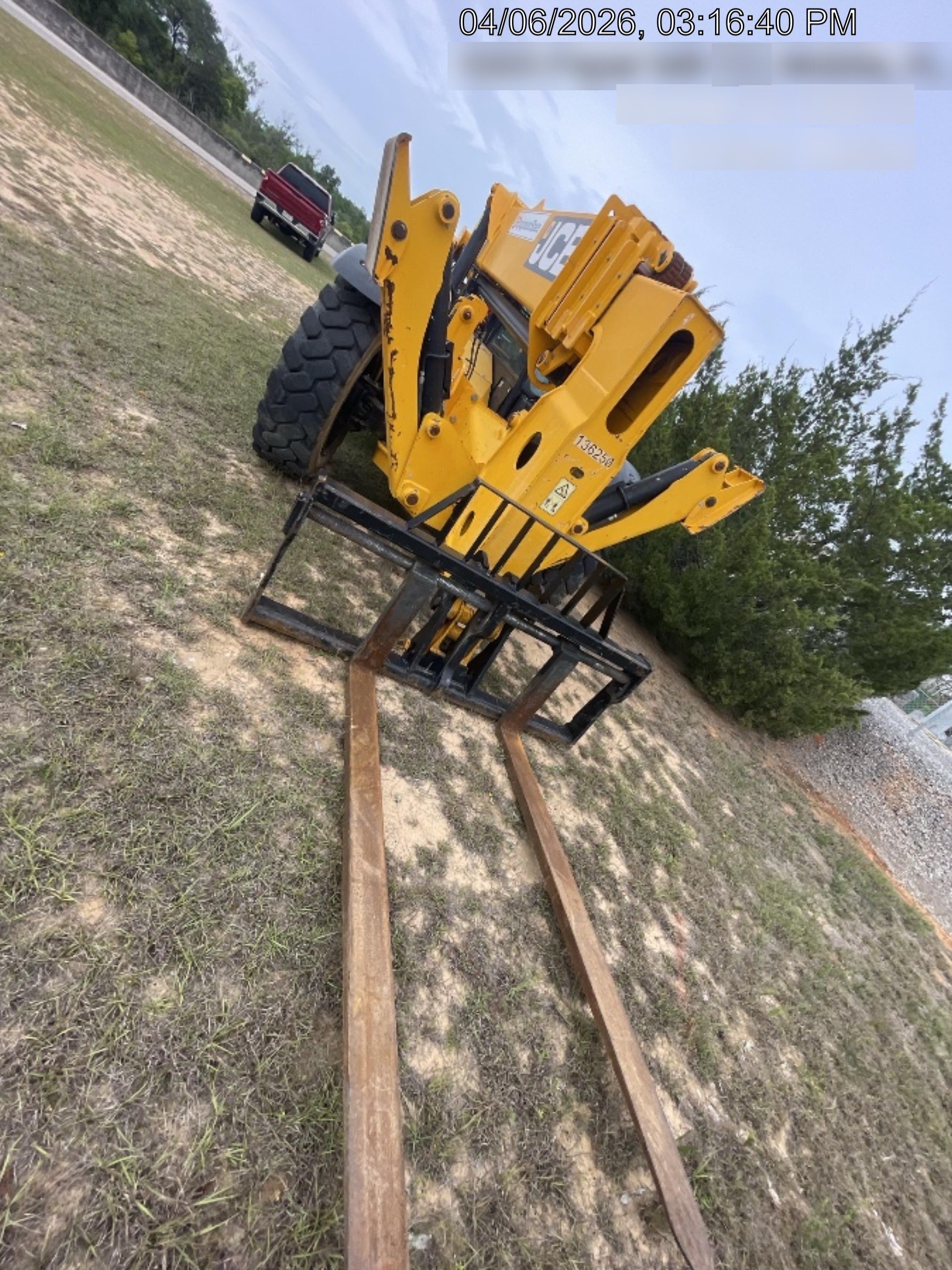 2021 JCB 510-56
