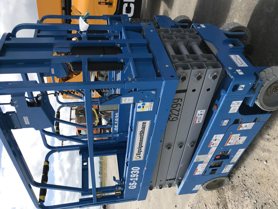 2020 Genie GS-1930 Solid Non Marking Tires, Beacon, Folding rails with half height swing gate