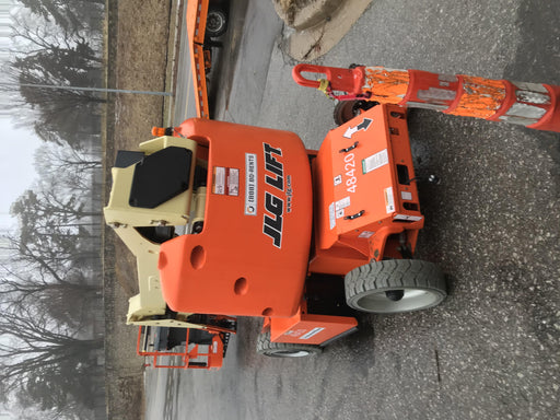 2019 JLG E400AJPN
