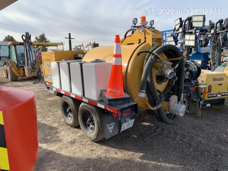 2021 Vac-Tron LP573XDT T4 Koehler Diesel Engine, 500 Gallon Debris Tank, x2 100 Gallon Water Tanks