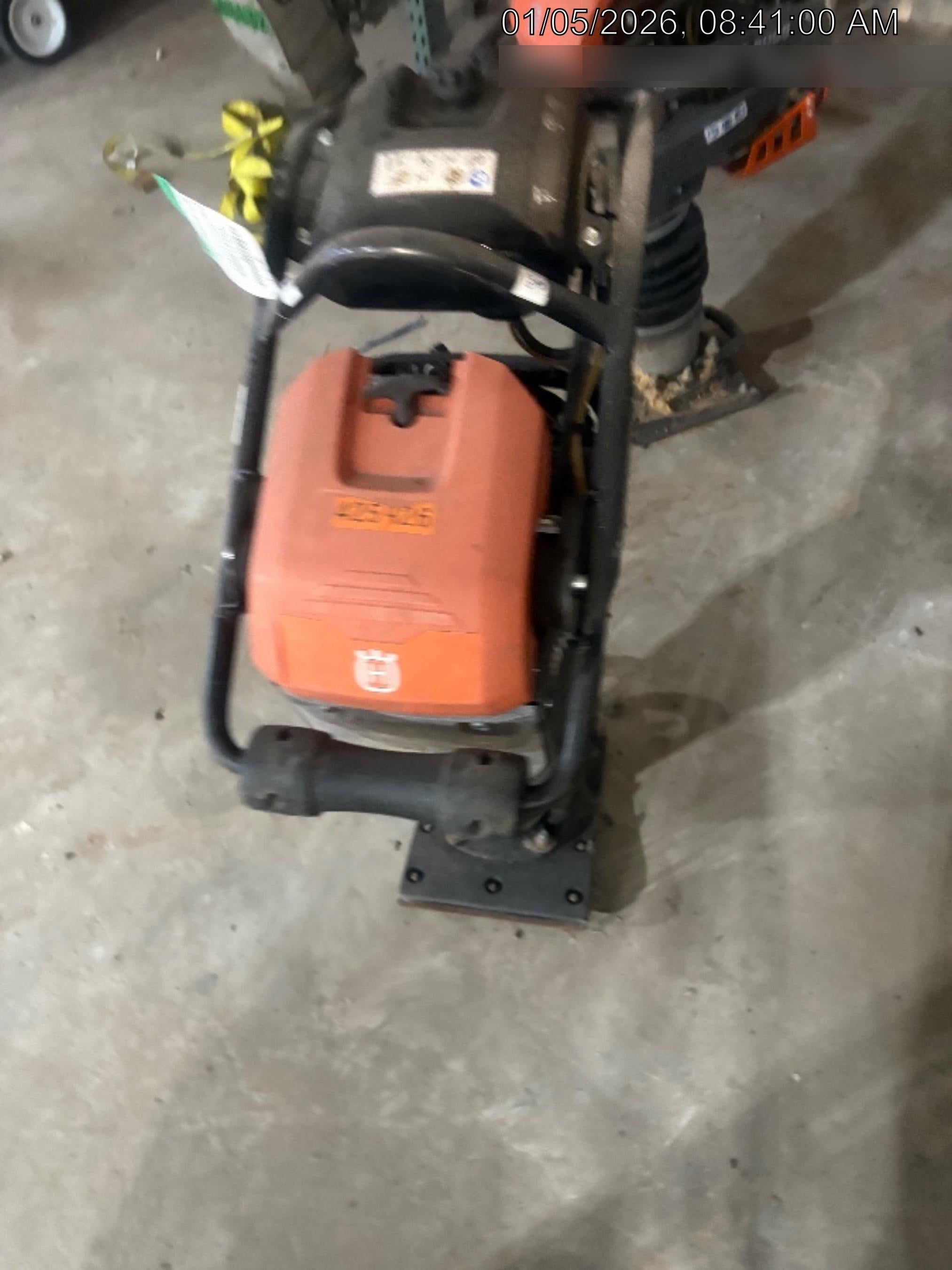 2025 HUSQVARNA LT6005