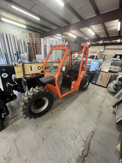 2023 JLG G5-18A