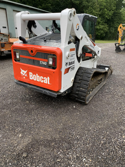 2021 BOBCAT T740