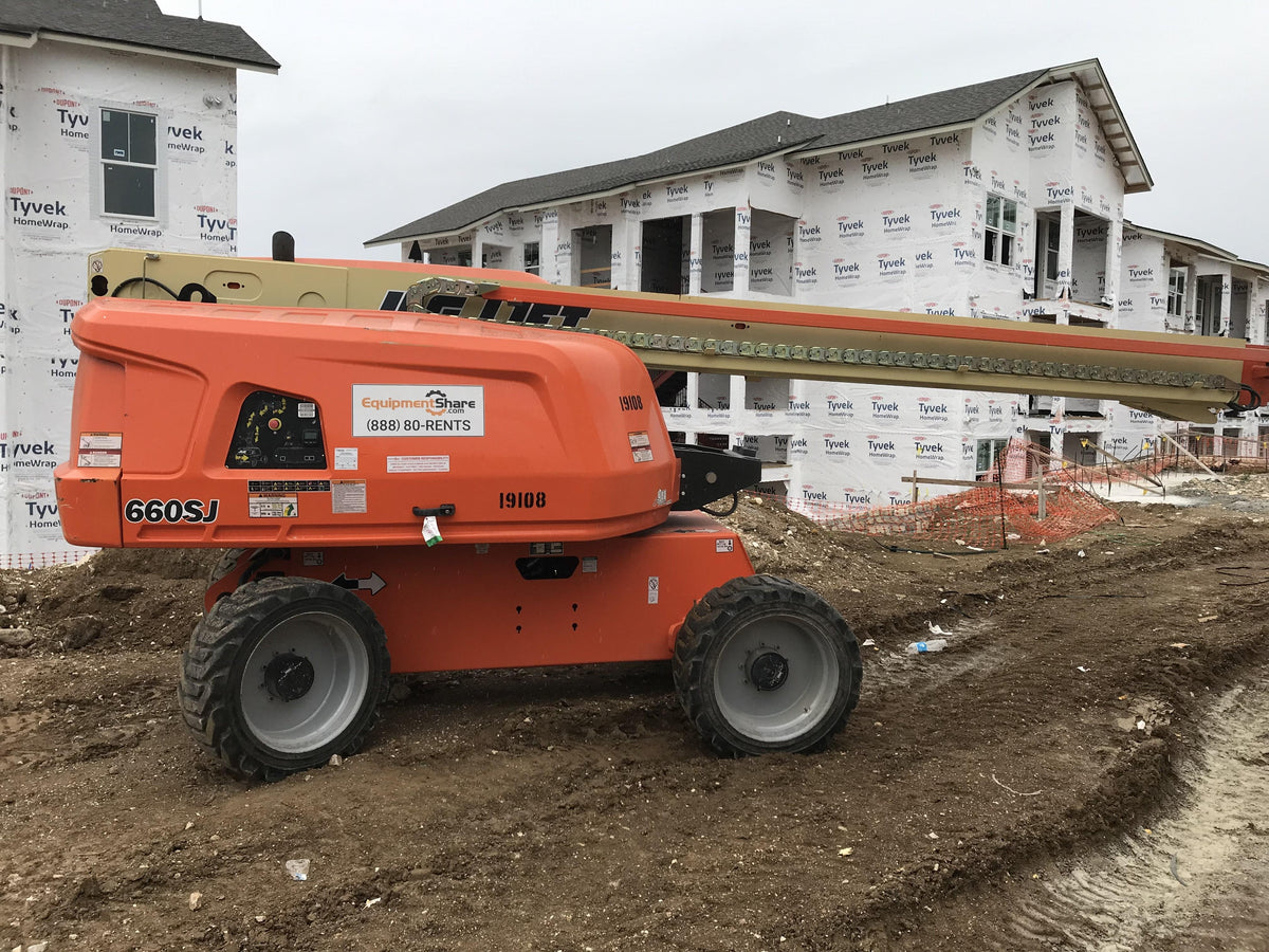 2018 JLG 660SJ
