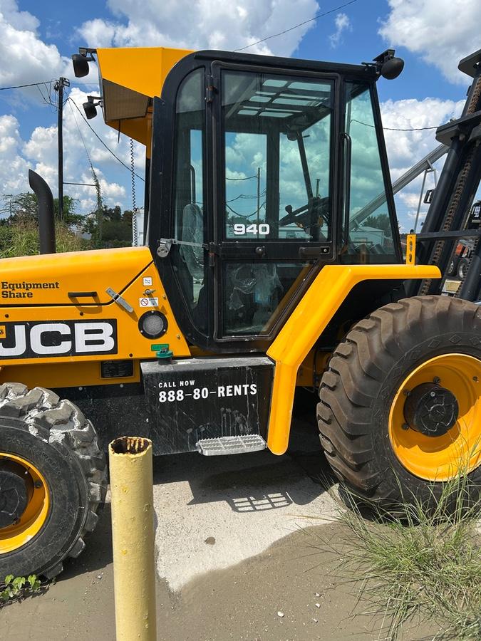 2025 JCB 940-4