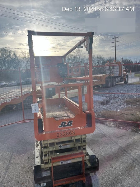 2022 JLG ES1932