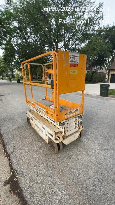 Custom Equipment HB-1430 Hy-Brid Scissor Lift
Platform capacity up to 670 lbs
Working height up to 20 ft
Weighs under 1,700 lbs
Non-marking wheels