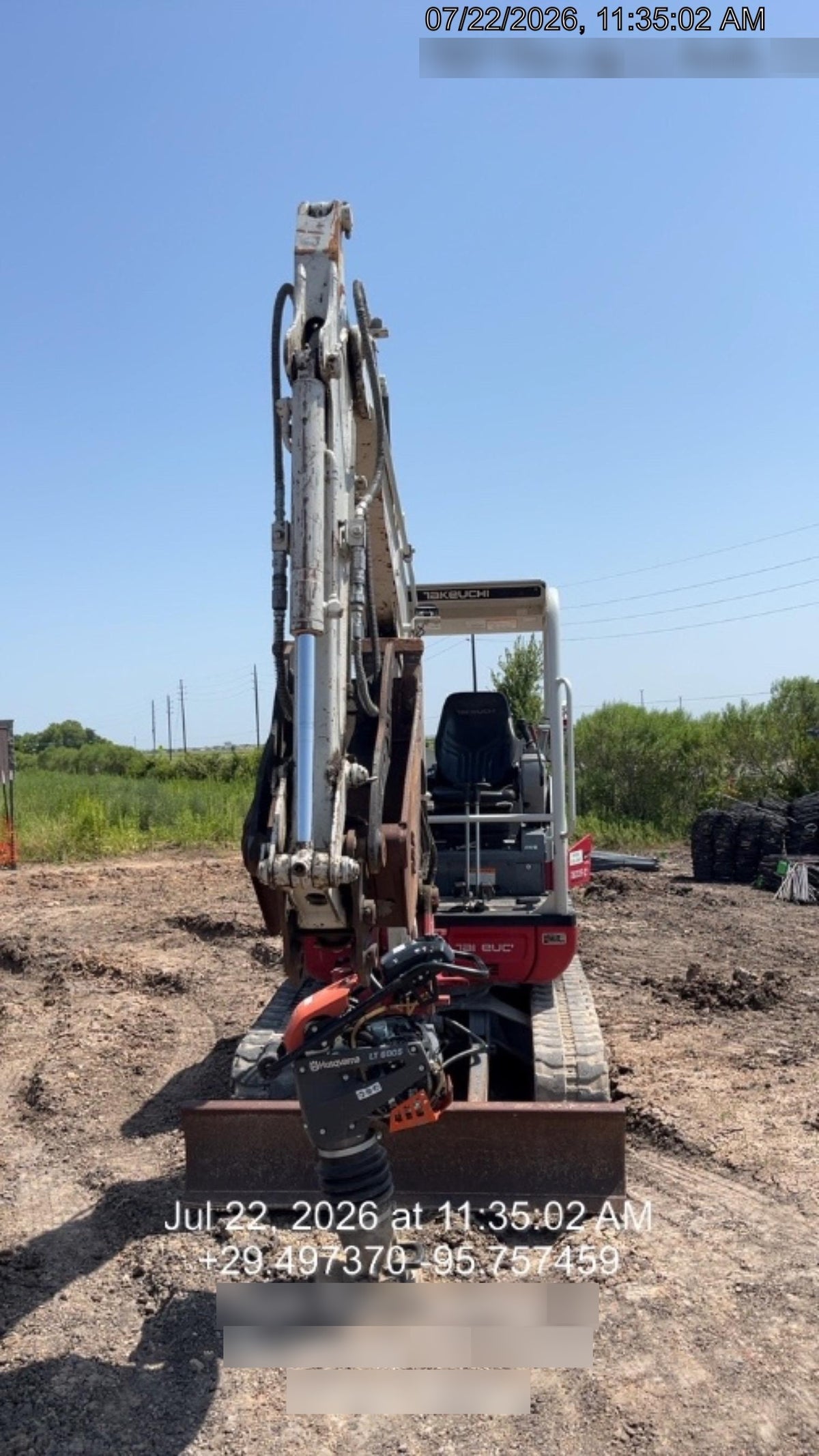 2022 TAKEUCHI TB235-2R