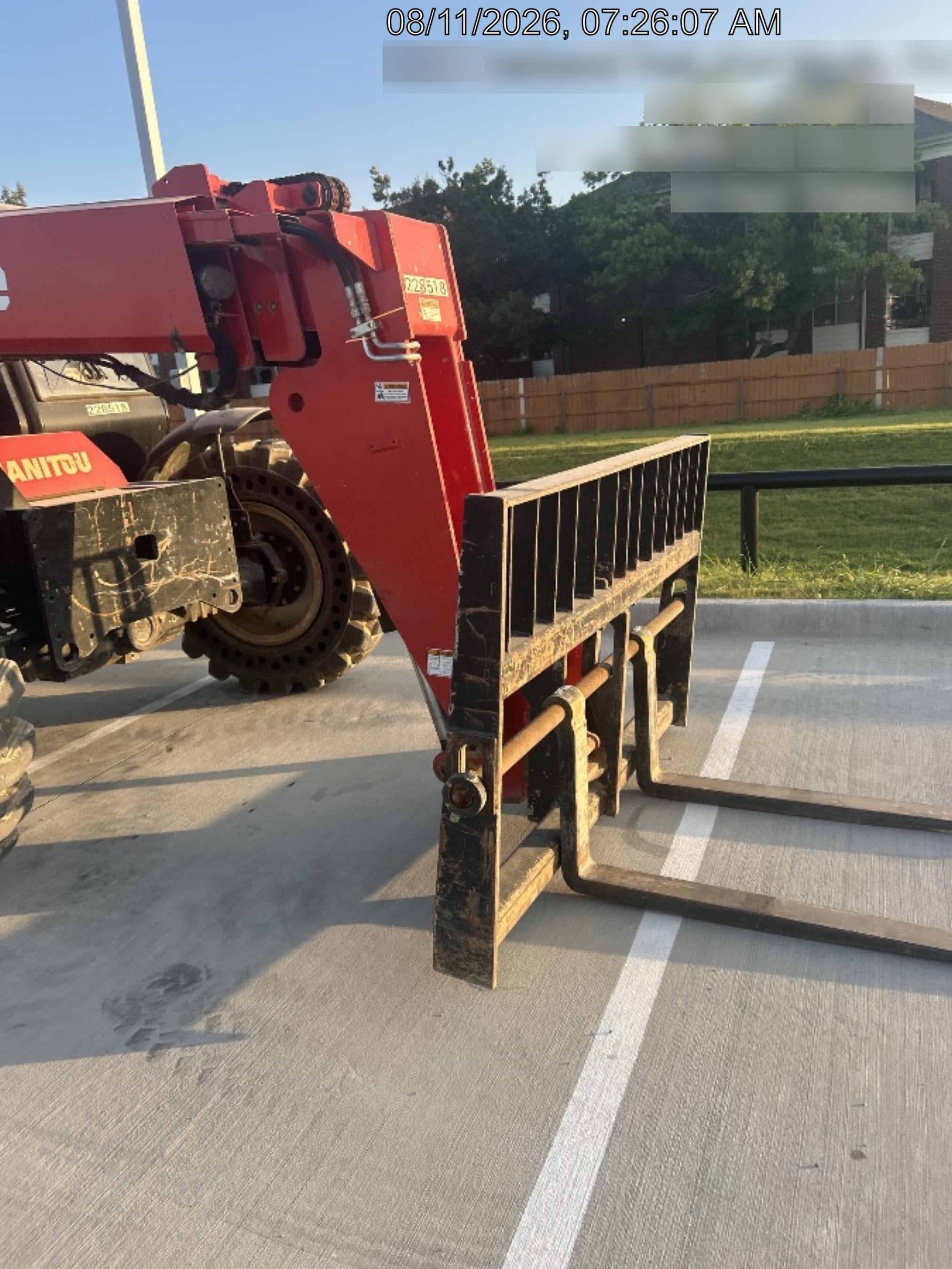 2022 MANITOU MTA8044