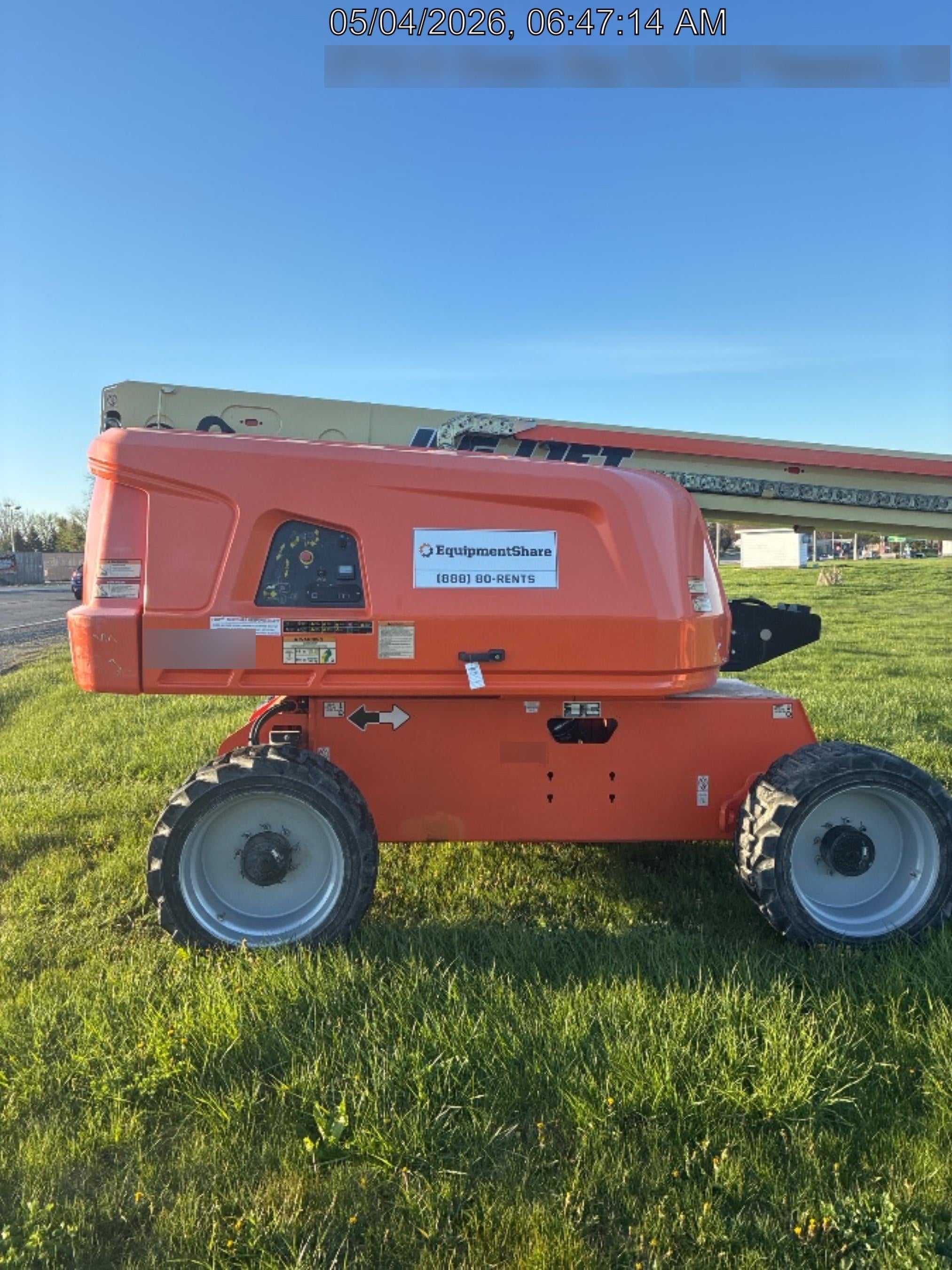 2019 JLG 660SJ