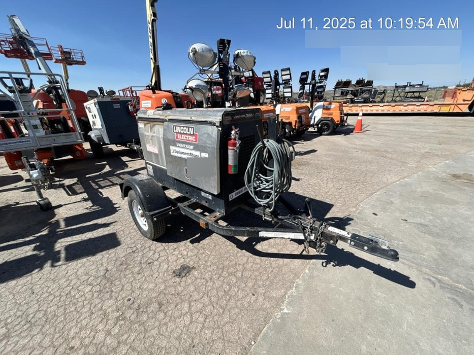 2019 Lincoln Electric Vantage 322 Welder Ready-Pak 3, Two wheel trailer, Fender and Light kit, Cable Rack