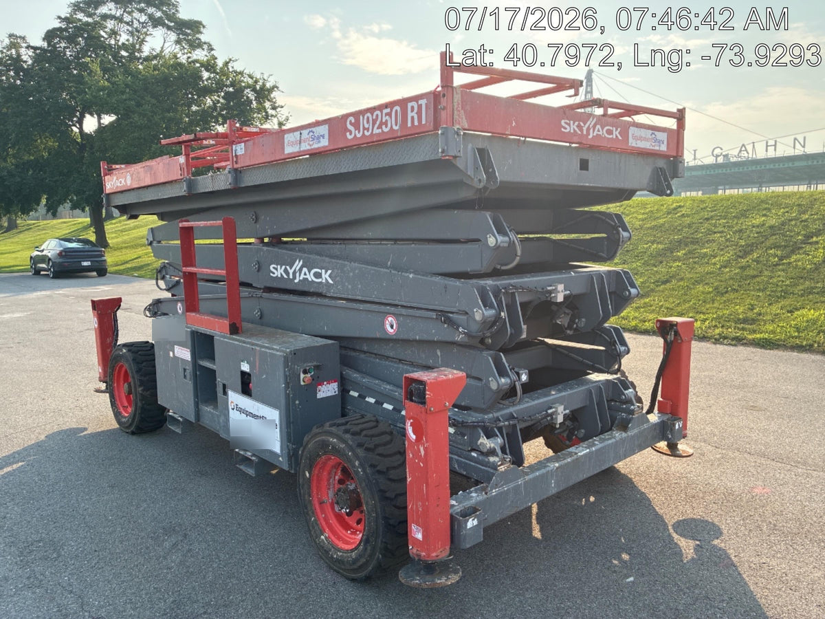 2016 SKYJACK SJ9250 RT