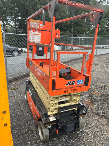 2025 JLG ES1932