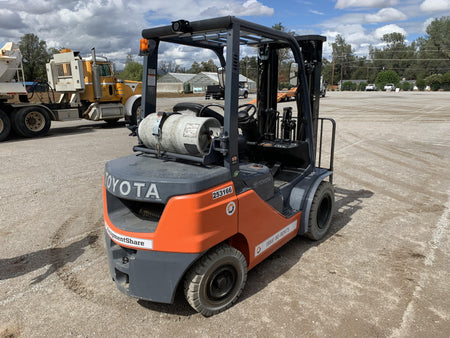 2022 TOYOTA 50-8FGU25