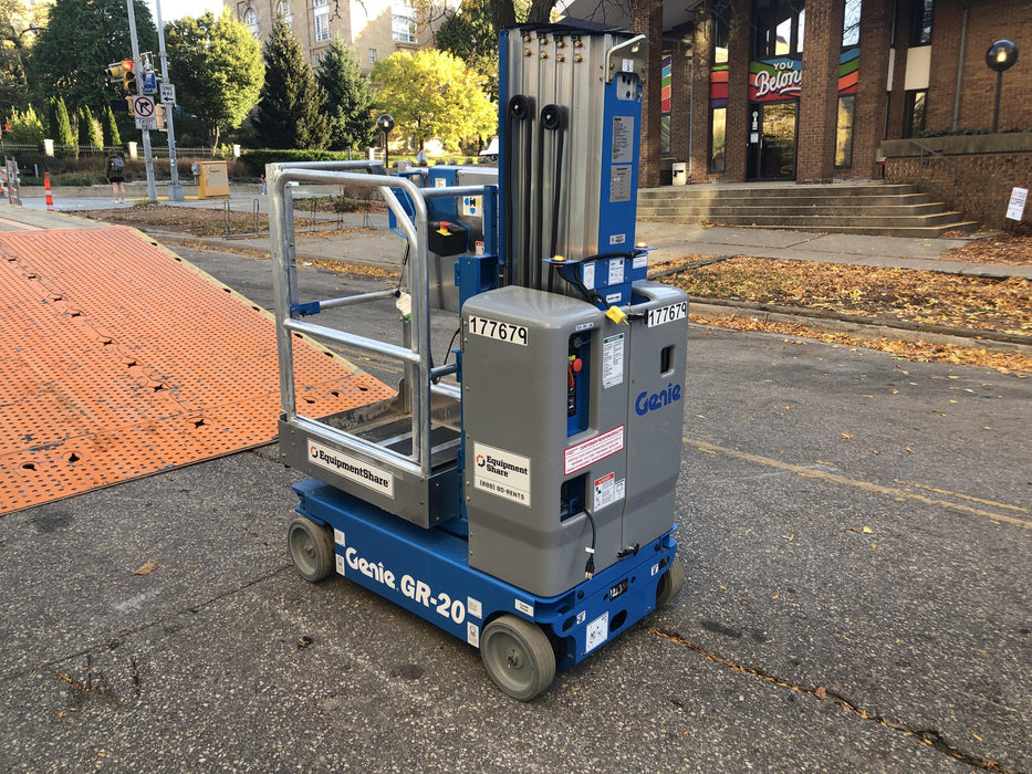 2021 GENIE GR-20