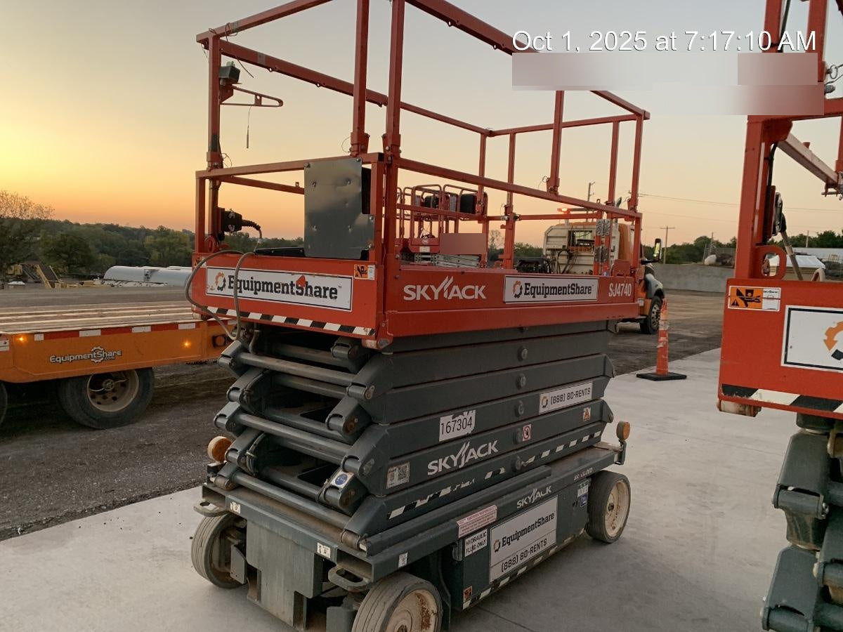 2021 SKYJACK SJ4740