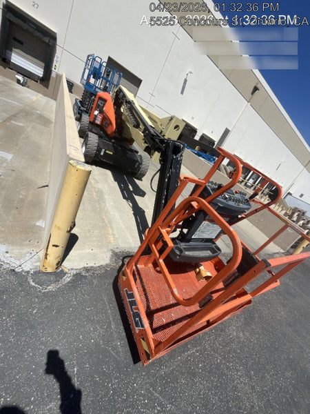 2024 JLG E450AJ