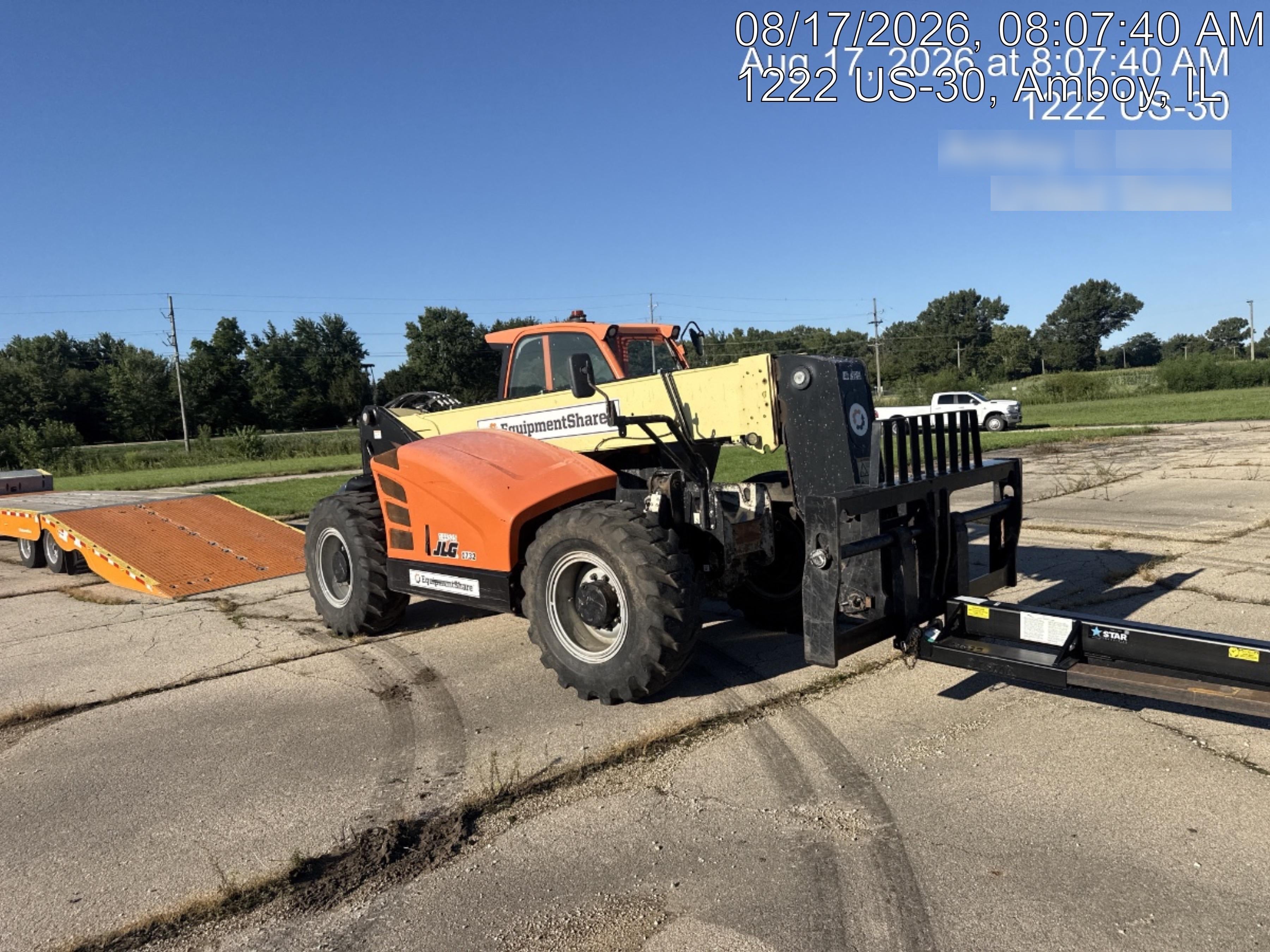 2021 JLG 1732