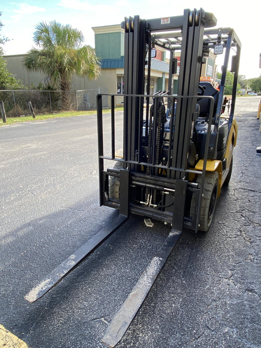 2022 KOMATSU FG25T-16