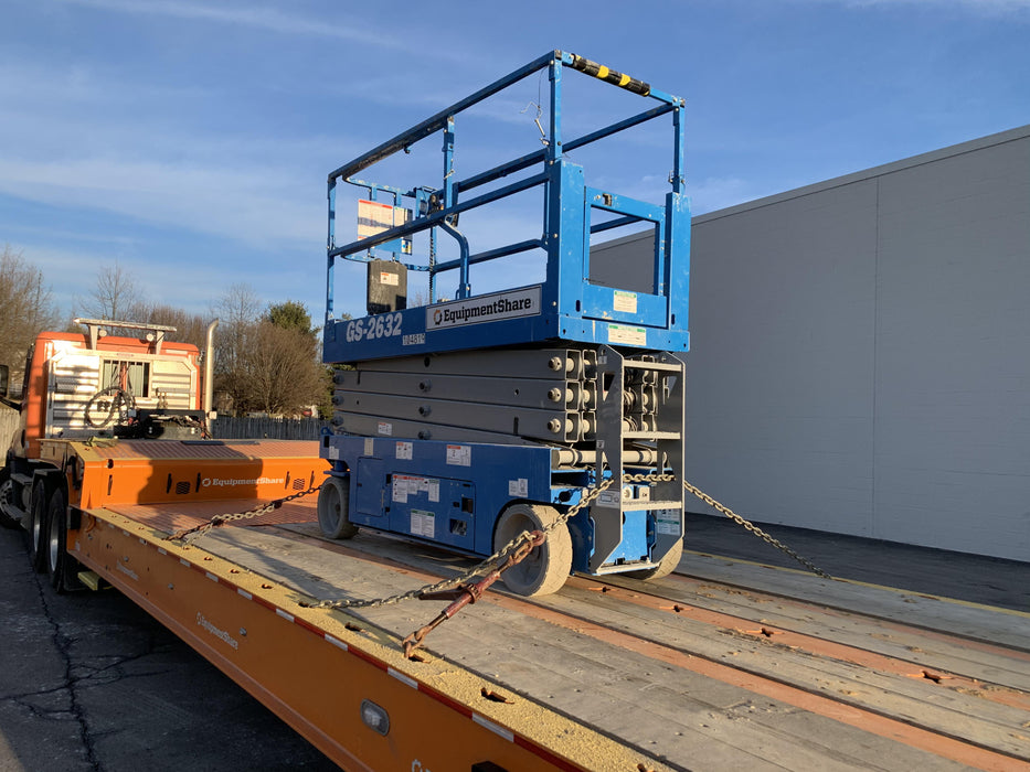 2020 Genie GS-2632 Solid NM Tires, Folding Rails with Half-Height Swing Gate, Beacon