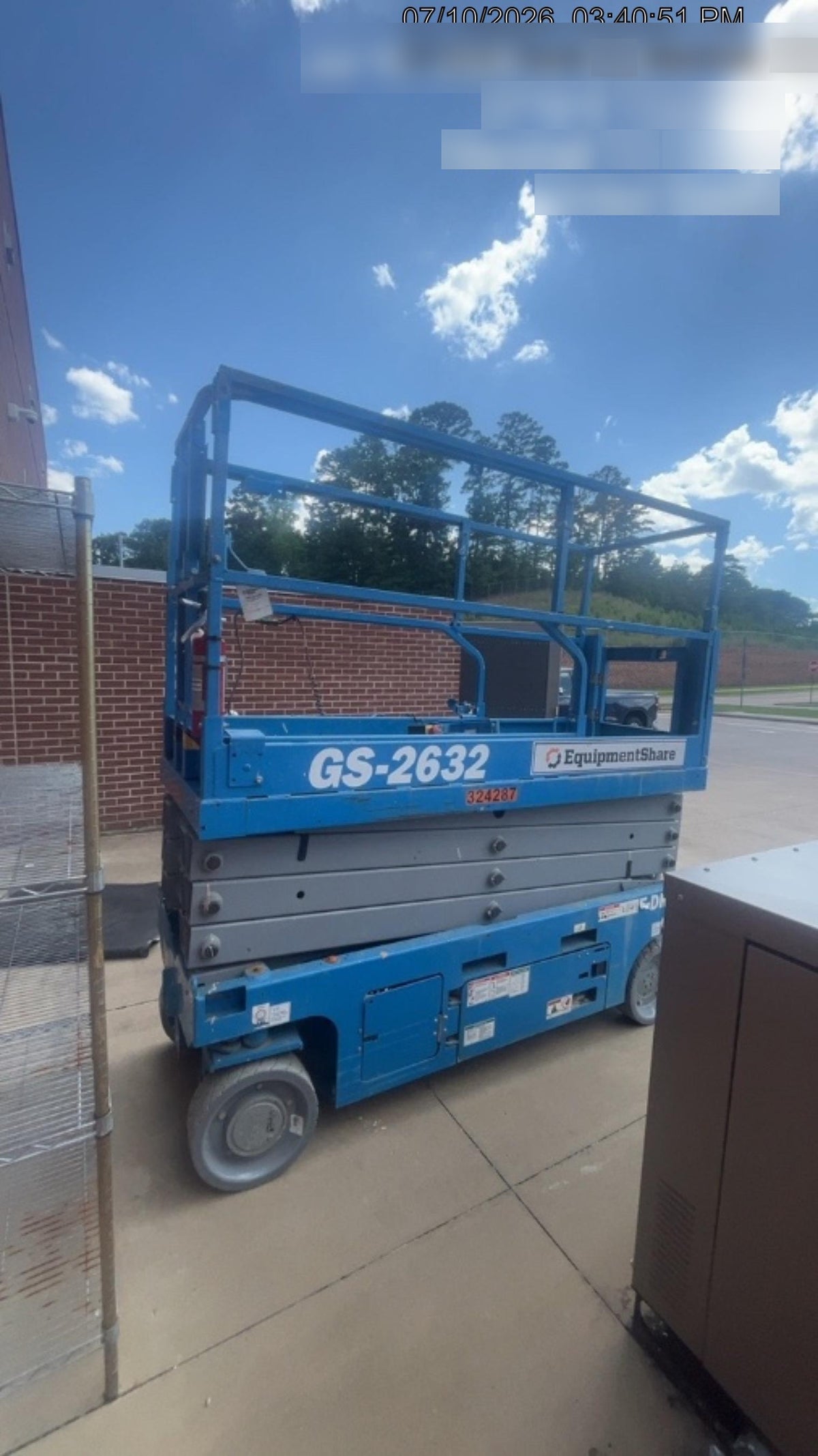 2023 GENIE GS-2632