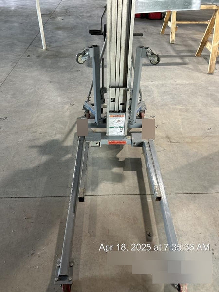 2020 GENIE SLC-24
