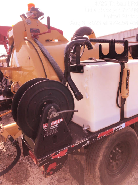 2021 Vac-Tron LP573XDT T4 Koehler Diesel Engine, 500 Gallon Debris Tank, x2 100 Gallon Water Tanks