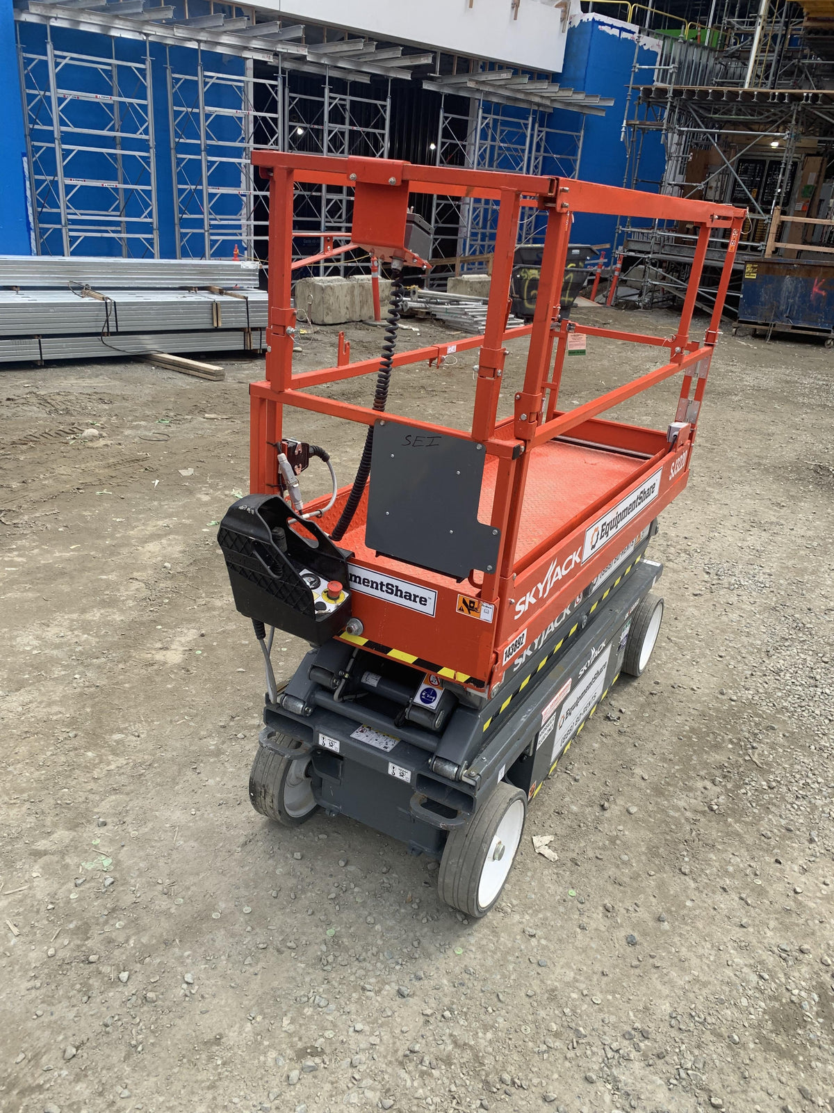 2021 SKYJACK SJIII-3220