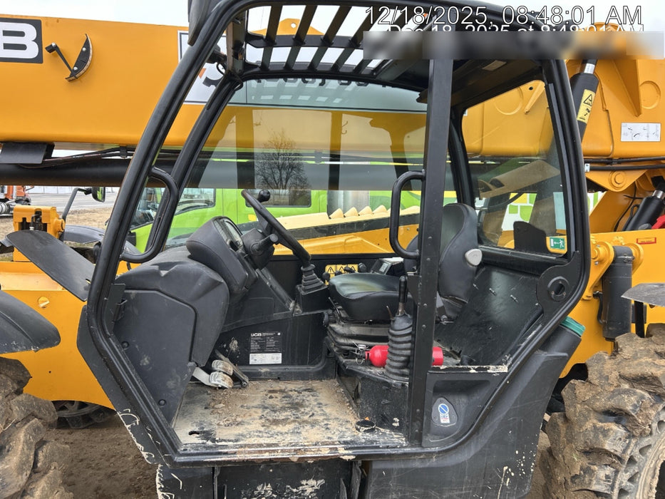 2022 JCB 510-56