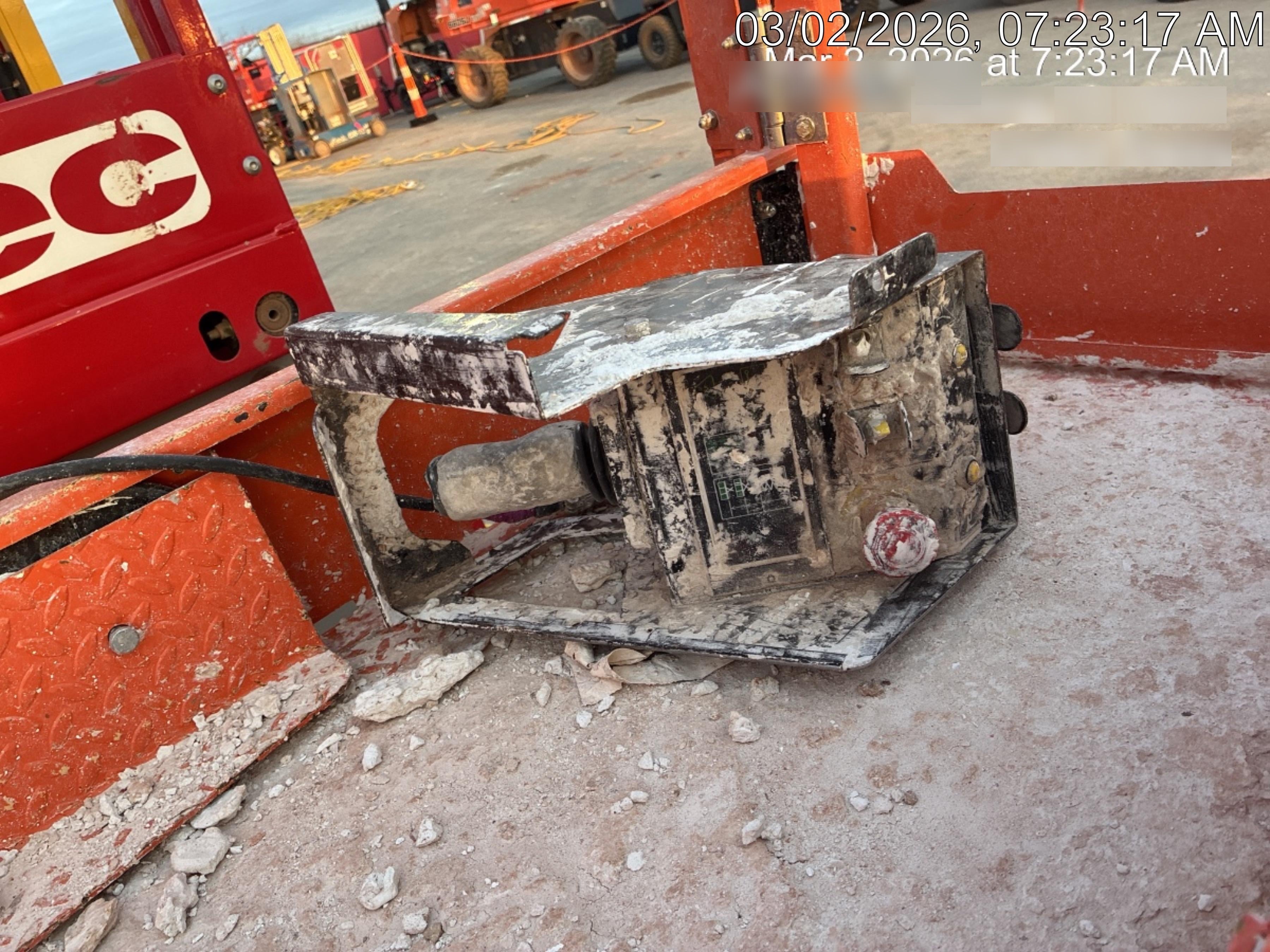 2022 JLG ES1932