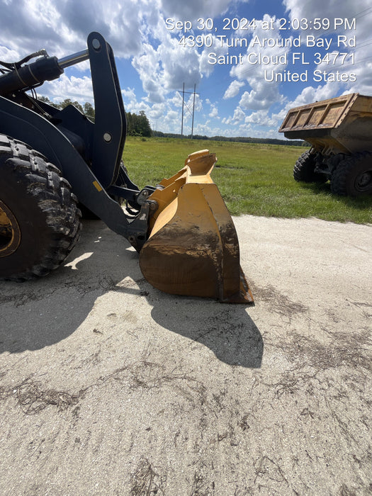 2017 FLECO 2 cu yd  Bucket, Wheel Loader -Fleco