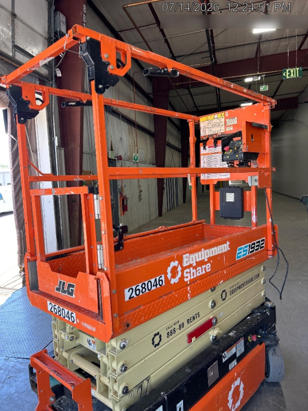 2022 JLG ES1932